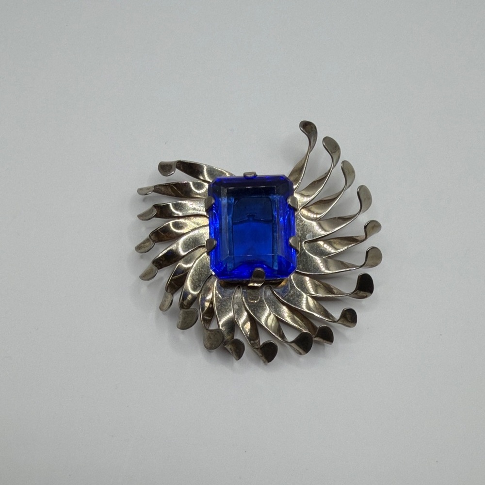 Vintage Elegant Sterling Silver and Blue Brooch